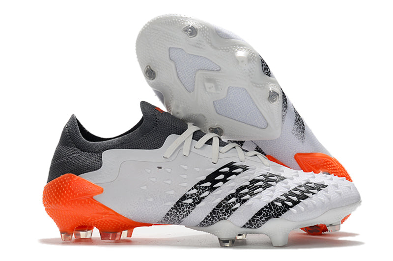 Chuteira Adidas Predator Freak.1 Low FG