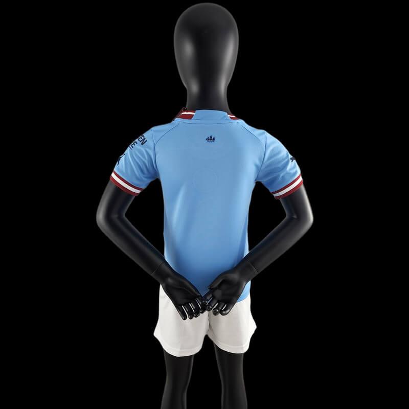 Kit Infantil Manchester City I 2022 - Azul e Branca - Halland