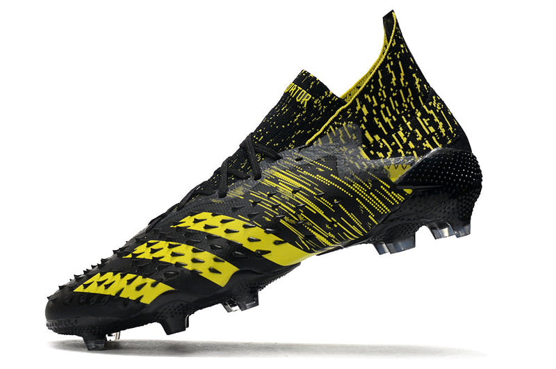 Chuteira Adidas Predator Freak.1 FG