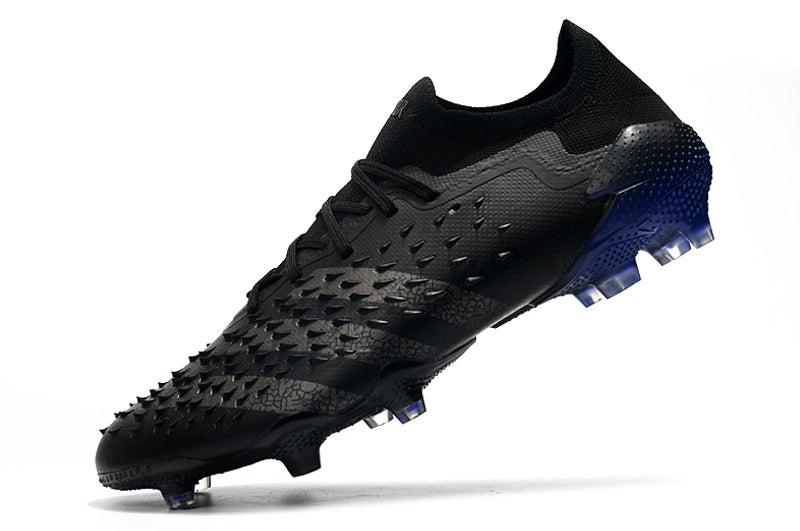 Chuteira Adidas Predator Freak.1 Low FG