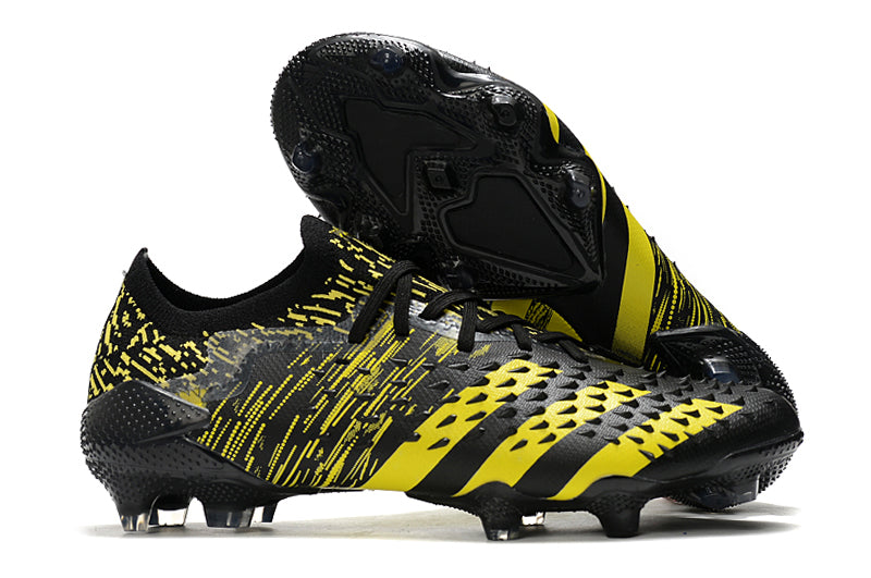 Chuteira Adidas Predator Freak.1 Low FG