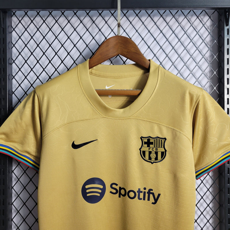 Camisa Barcelona 22/23 Feminina