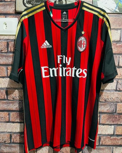 Camisa Retro AC Milan I 2013