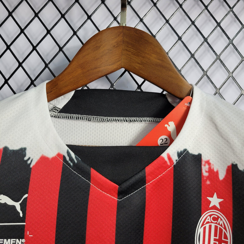 Kit Infantil AC Milan 22/23 Puma - Vermelha, Preta e Branca