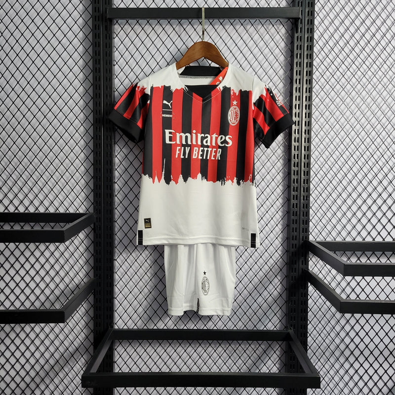 Kit Infantil AC Milan 22/23 Puma - Vermelha, Preta e Branca