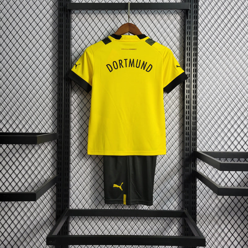 Kit Infantil Borussia Dortmund I 22/23 Puma - Amarela