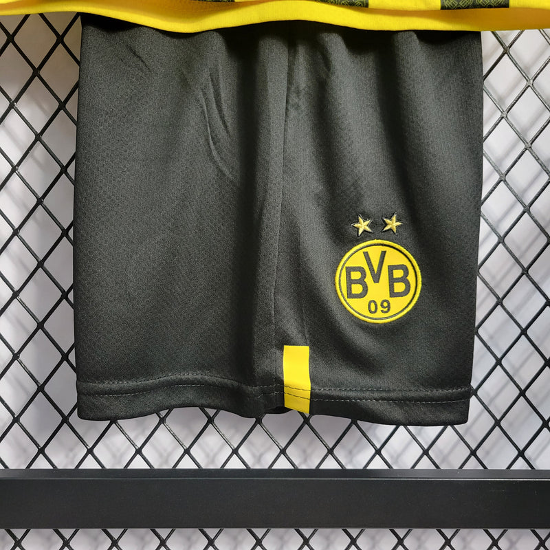 Kit Infantil Borussia Dortmund I 22/23 Puma - Amarela