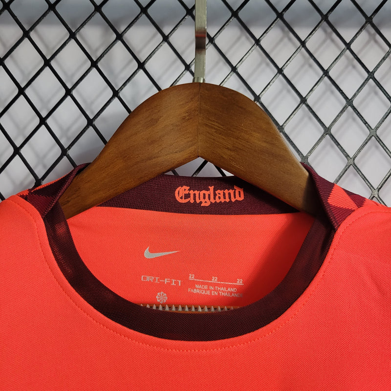 Kit Infantil Inglaterra Edição Especial 22/23 Nike - Laranja